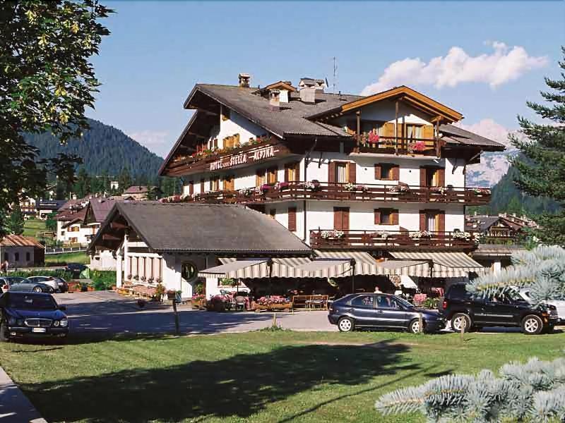 Hotel Stella Alpina ฟัลกาเด ภายนอก รูปภาพ